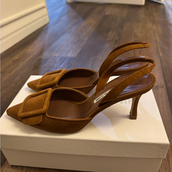 Manolo Blahnik Tan Suede Heels - Picture 3 of 8